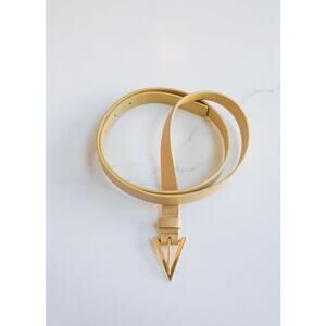 Bottega Veneta Skinny Butter Yellow Leather Triangle Belt